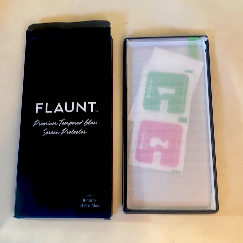 NWT Flaunt screen protector